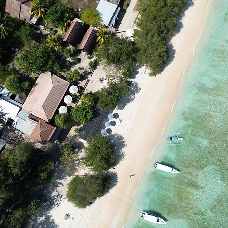 Two Brothers Bungalows Gili Meno Exterior photo